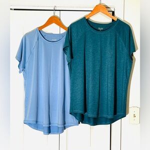 Tek Gear Essential Gear Women's Short Sleeve Oversized Fit Tops in Blue and Teal